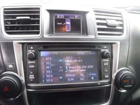 Used 2013 Toyota Highlander Limited image 37