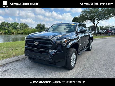 Used 2025 Toyota Tacoma SR AWD/4WD image 1