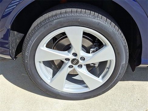 New 2025 Audi Q5 Premium Plus image 5