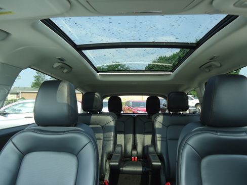 Used 2026 Lincoln Aviator AWD w/ Jet Appearance Package image 31