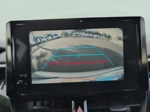 Used 2023 Toyota Corolla LE image 27