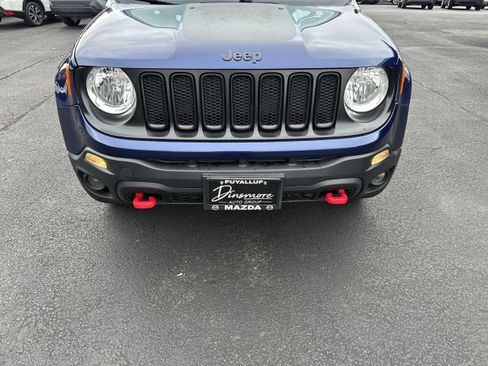 Used 2017 Jeep Renegade Trailhawk AWD/4WD image 23