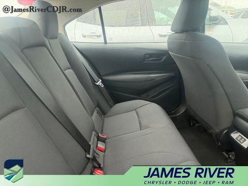 Used 2026 Toyota Corolla LE FWD image 10