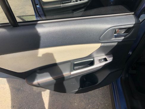 Used 2017 Subaru Crosstrek 2.0i Premium image 25