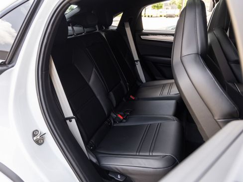 Certified 2023 Porsche Cayenne S AWD/4WD image 42
