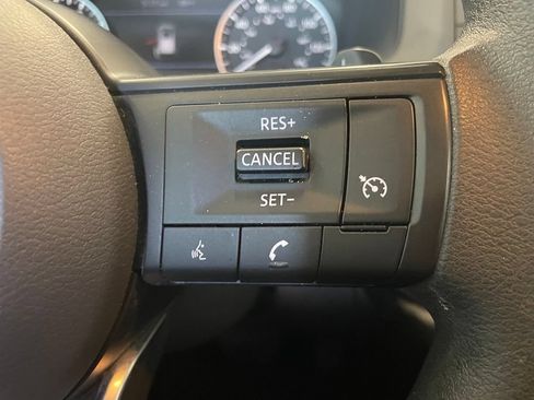 Certified 2025 Nissan Pathfinder S FWD image 14