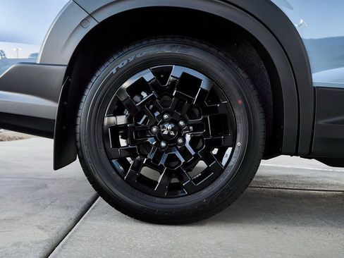 New 2026 Mitsubishi Outlander Trail Edition image 13