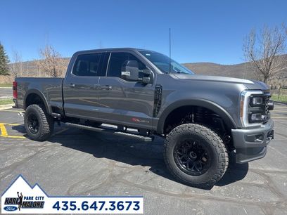 New 2025 Ford F350 Lariat w/ Black Appearance Package