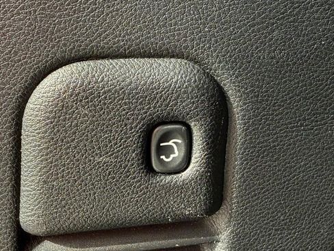 Used 2016 Jeep Grand Cherokee Limited w/ Trailer Tow Group IV image 8