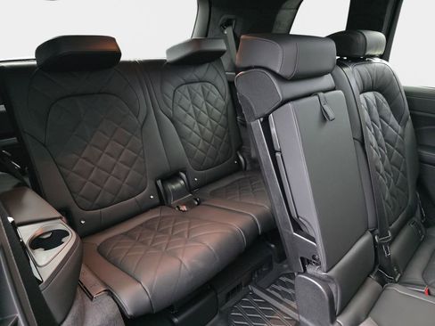 New 2026 BMW X7 xDrive40i image 12