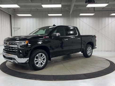 Used 2023 Chevrolet Silverado 1500 LTZ w/ LTZ Convenience Package II AWD/4WD image 4