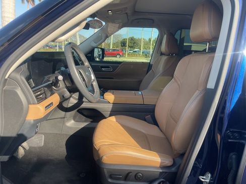 Used 2025 INFINITI QX80 Luxe image 4