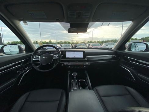 Certified 2025 Kia Telluride S image 25