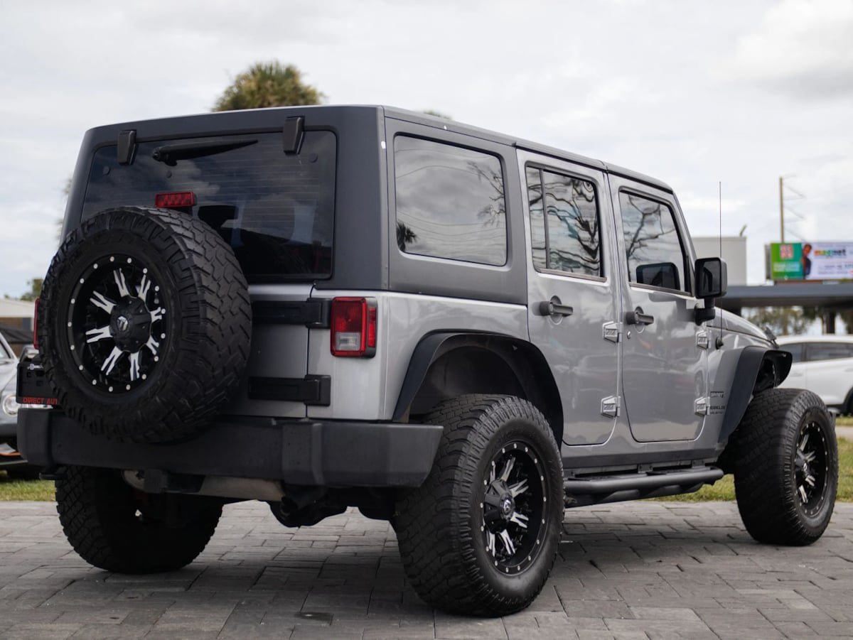 Used 2014 Jeep Wrangler Unlimited Sport AWD/4WD image 15