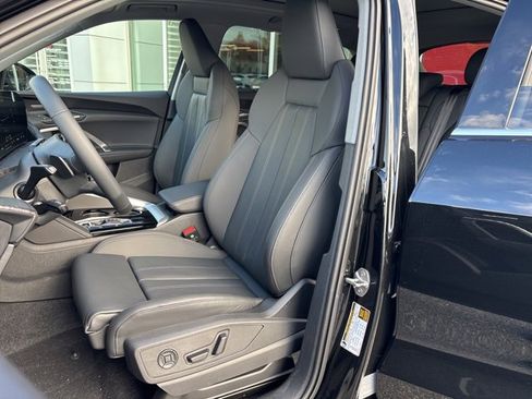 New 2025 Audi Q5 Premium Plus image 9
