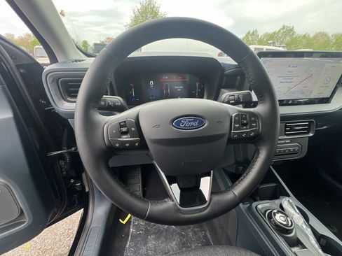 New 2025 Ford Maverick XLT w/ Equipment Group 301A AWD/4WD image 24