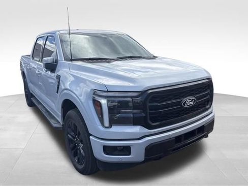 Used 2025 Ford F150 Lariat AWD/4WD image 18
