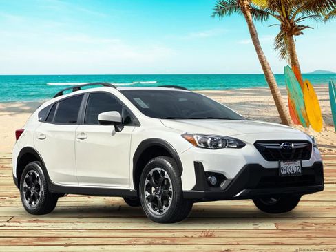 Used 2023 Subaru Crosstrek 2.0i Premium image 7