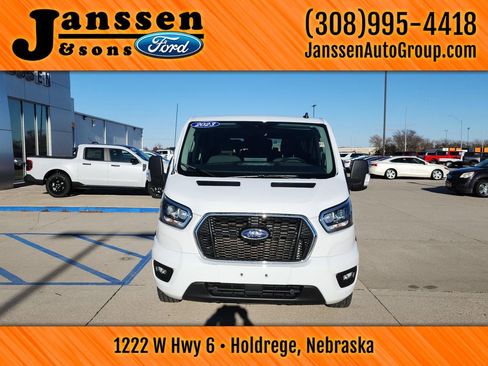 Used 2023 Ford Transit 350 XLT image 3