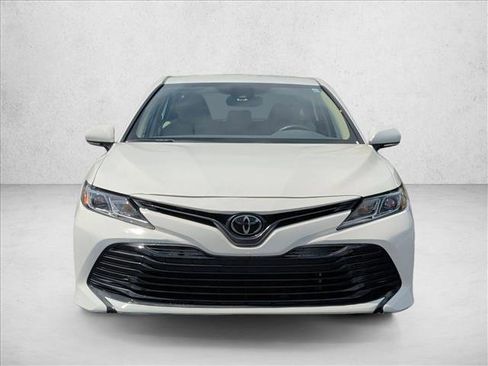 Used 2020 Toyota Camry LE w/ Convenience Package image 2