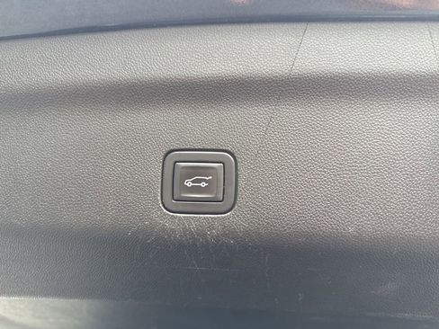 Used 2021 Chevrolet Tahoe Z71 AWD/4WD image 53