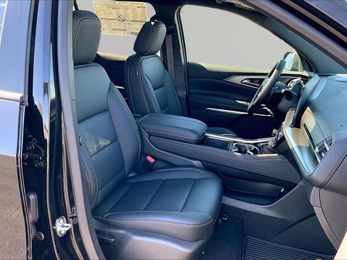 New 2026 Chevrolet Traverse LT w/ Sun and Wheel Package AWD/4WD image 10