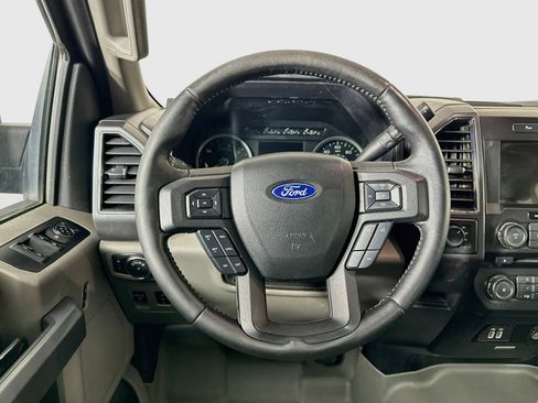 Used 2018 Ford F150 XLT w/ Equipment Group 302A Luxury AWD/4WD image 18