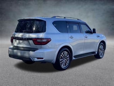 Used 2022 Nissan Armada SL w/ Captain's Chairs Package image 3
