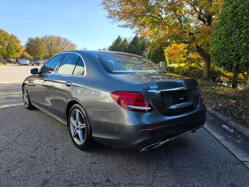 Used 2017 Mercedes-Benz E 300 image 3