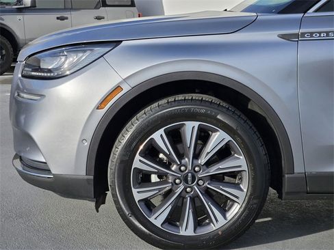 Used 2022 Lincoln Corsair Reserve w/ Equipment Group 201A image 9