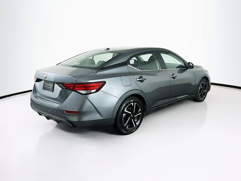 Used 2025 Nissan Sentra SV FWD image 9