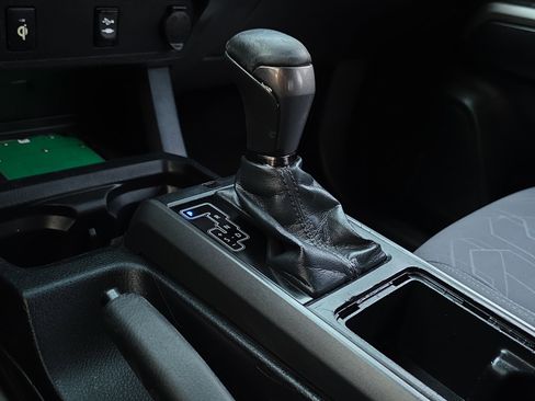 Used 2016 Toyota Tacoma TRD Off-Road w/ Towing Package image 21