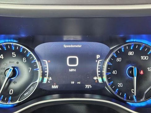 New 2026 Chrysler Pacifica Select FWD image 11