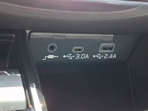Certified 2025 Subaru Outback Touring XT AWD/4WD image 26