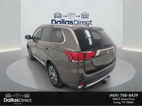 Used 2017 Mitsubishi Outlander SE image 8