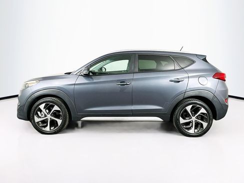 Used 2017 Hyundai Tucson Sport image 4