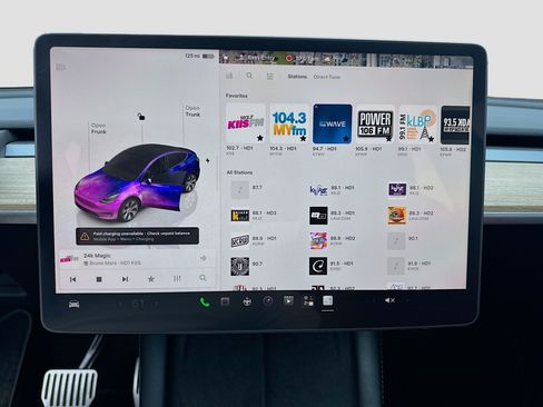 Used 2023 Tesla Model Y Long Range AWD/4WD image 11