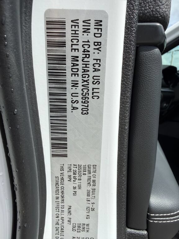 New 2027 Jeep Grand Cherokee Laredo AWD/4WD image 34
