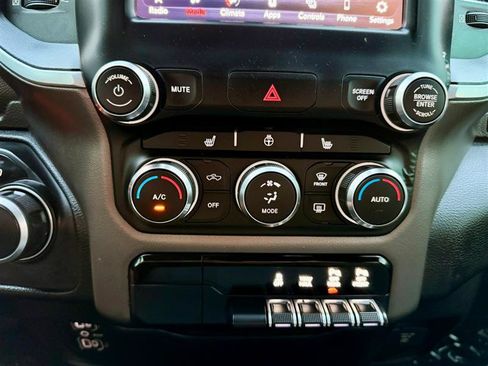 Used 2019 RAM 1500 Big Horn AWD/4WD image 26