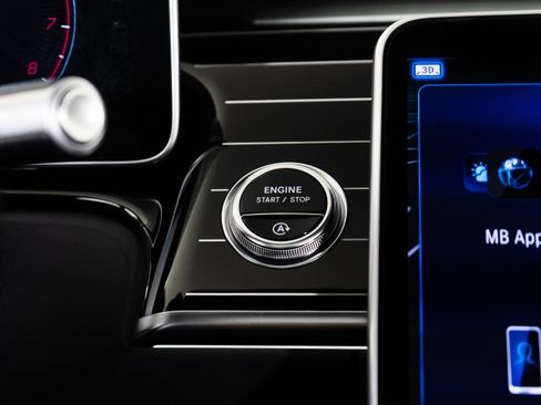 Used 2024 Mercedes-Benz Maybach S 580 4MATIC image 40