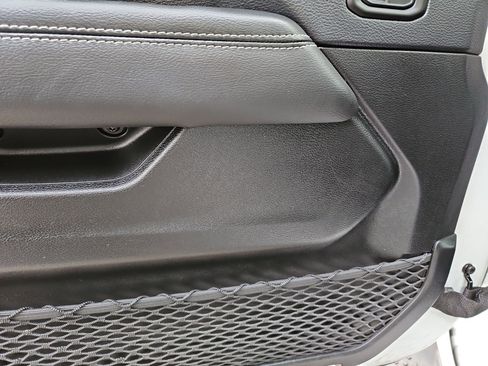 Used 2019 Jeep Wrangler Unlimited Sahara w/ Safety Group image 16