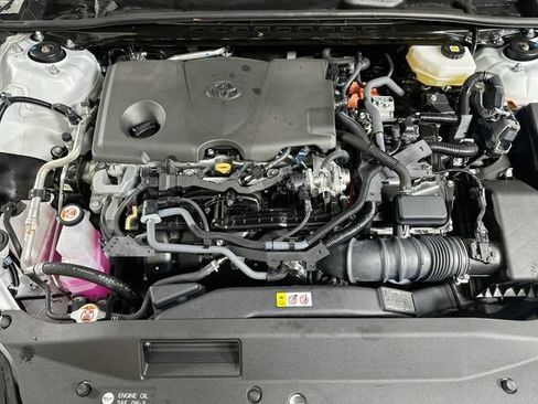 Used 2025 Toyota Camry SE w/ Multimedia Upgrade Package FWD image 22