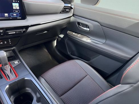 New 2026 Nissan Kicks SR w/ Illumination Package image 18