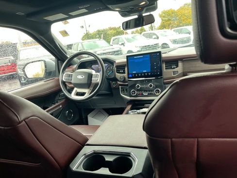 Used 2023 Ford Expedition Max Limited image 28