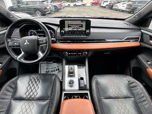 Used 2022 Mitsubishi Outlander SEL image 13