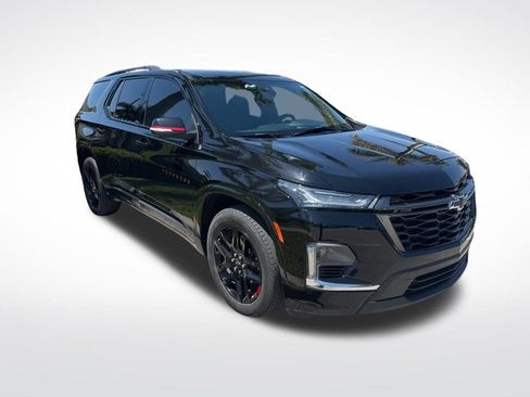 Used 2023 Chevrolet Traverse Premier w/ Redline Edition image 2