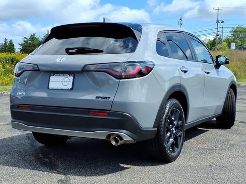 Used 2024 Honda HR-V Sport image 3