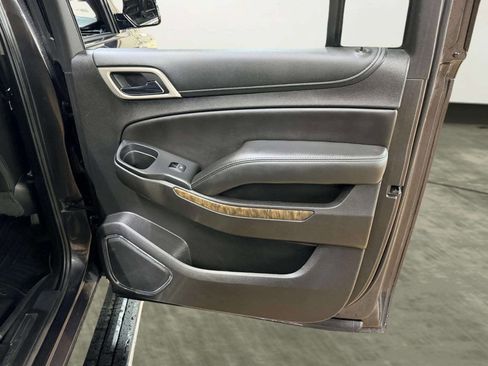 Used 2018 GMC Yukon XL Denali w/ Open Road Package AWD/4WD image 29