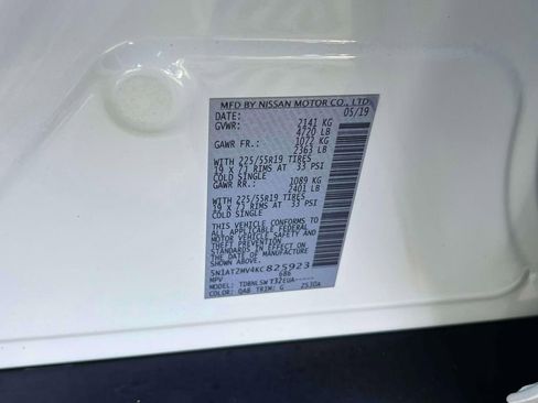 Used 2019 Nissan Rogue SL w/ Premium Package image 19