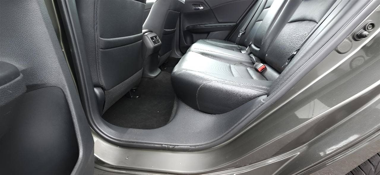 Used 2015 Honda Accord EX-L image 24
